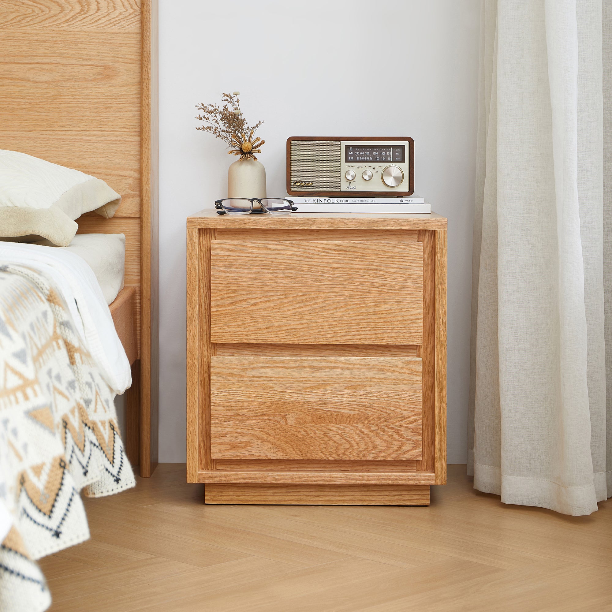 Nibe Bedside Table