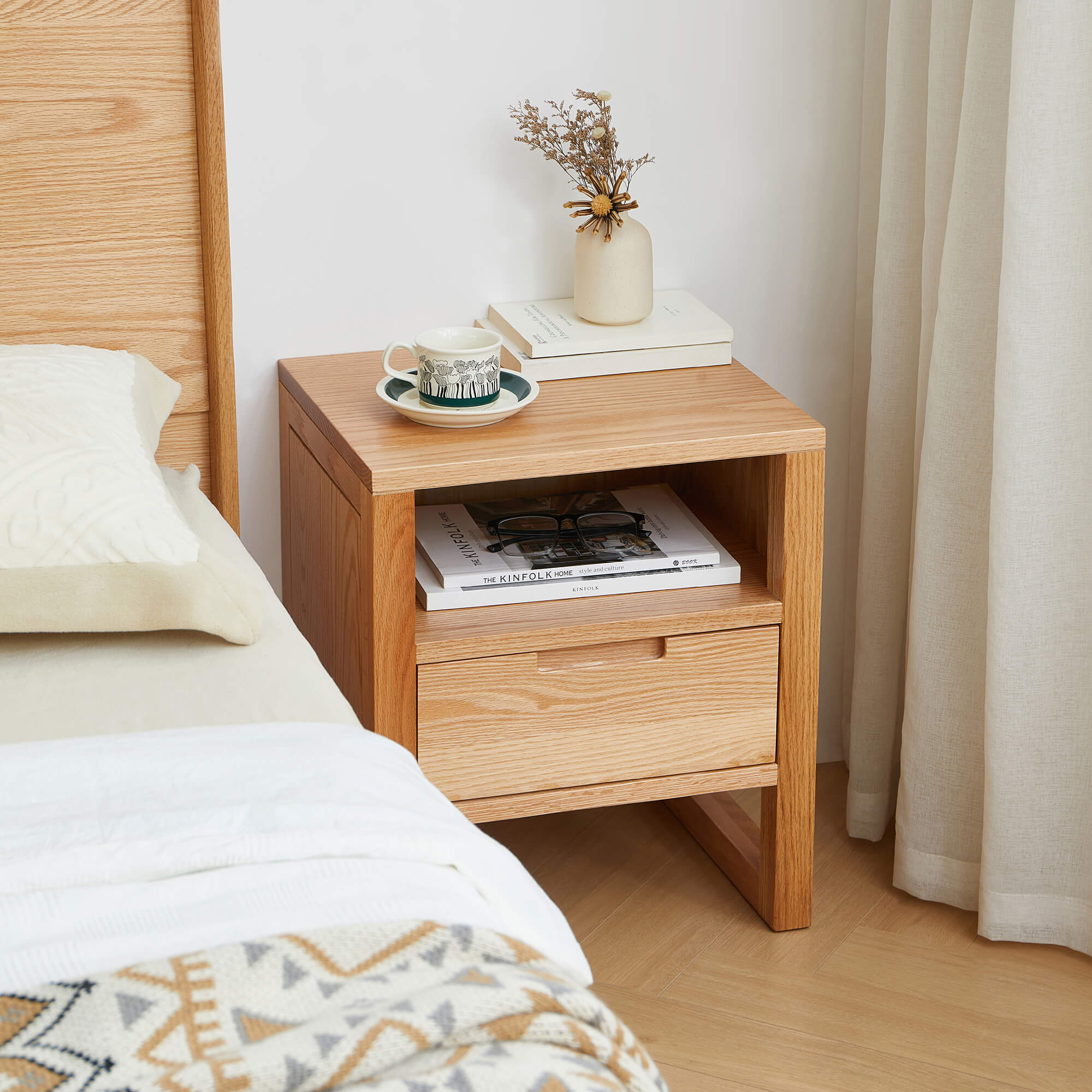 Billund Bedside Table