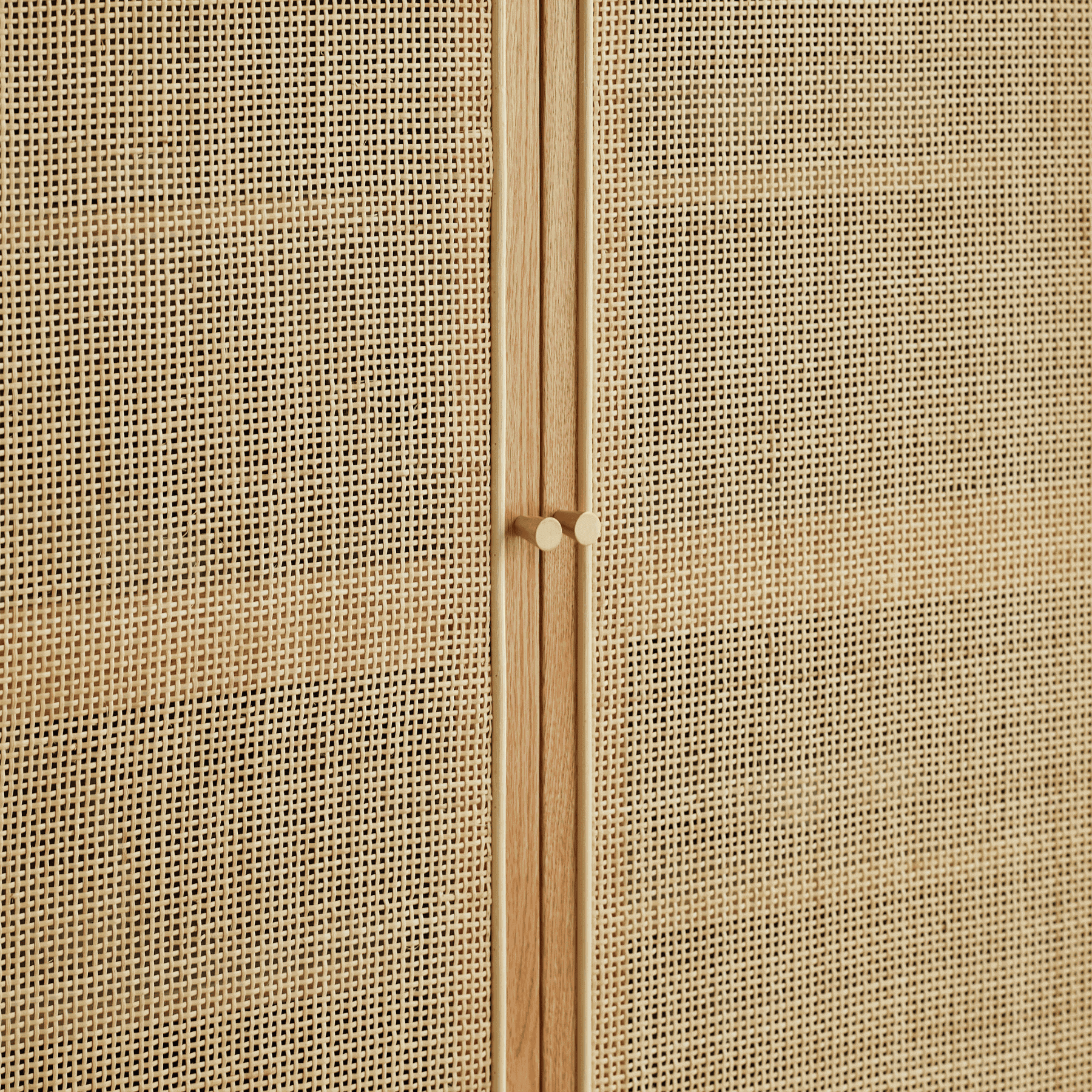 Svalbard Solid Oak 2 Door Shoe Cabinet with Drawers