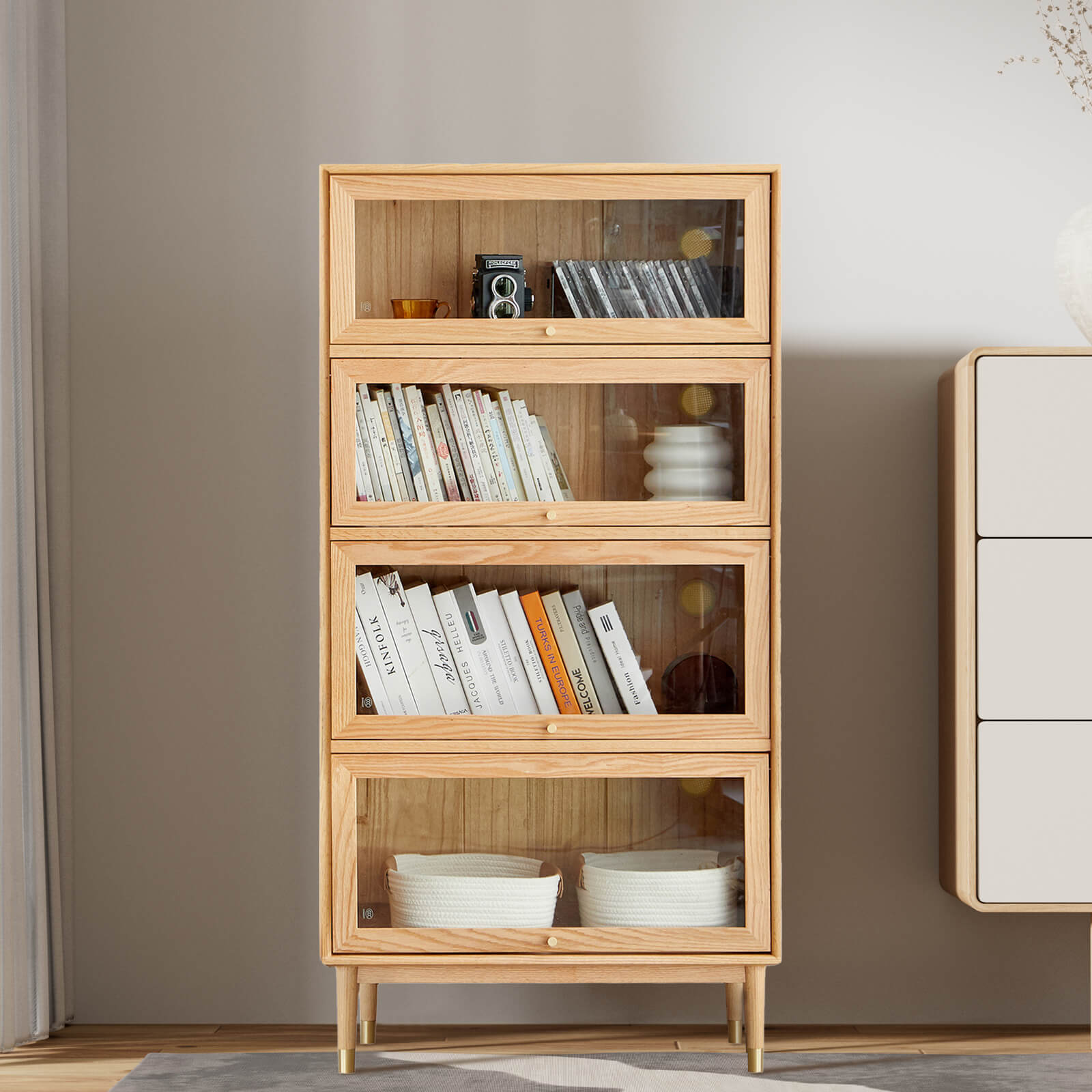 Andaen 4 Shelf Solid Oak Wood Display Cabinet