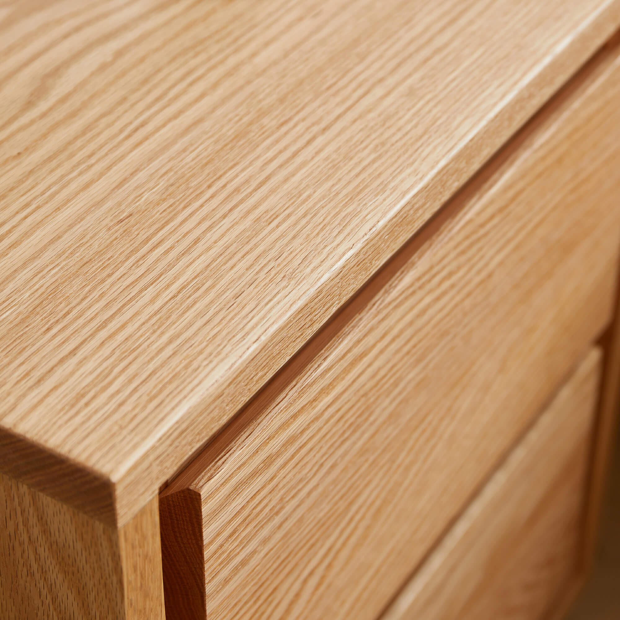 Nibe Bedside Table