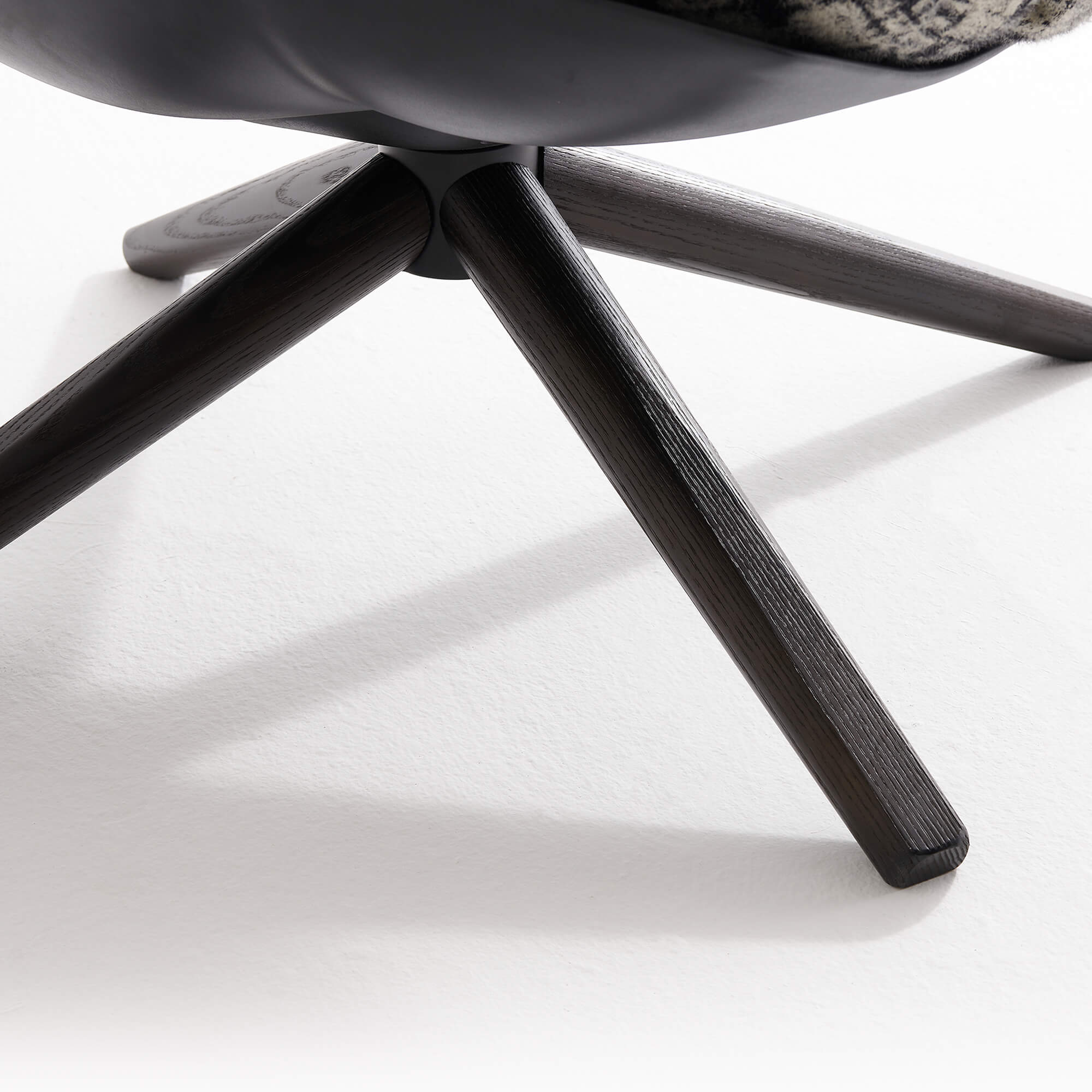 Kiruna Lounge Chair and Foot Stool Set | Replica Husk Chair