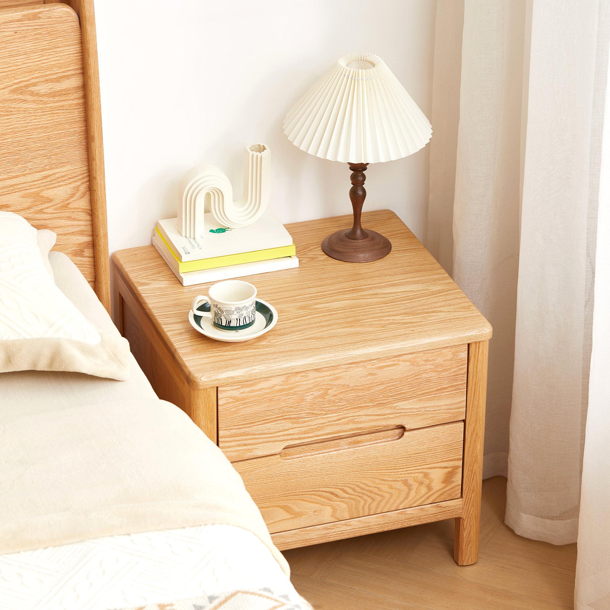 Aars Bedside Table