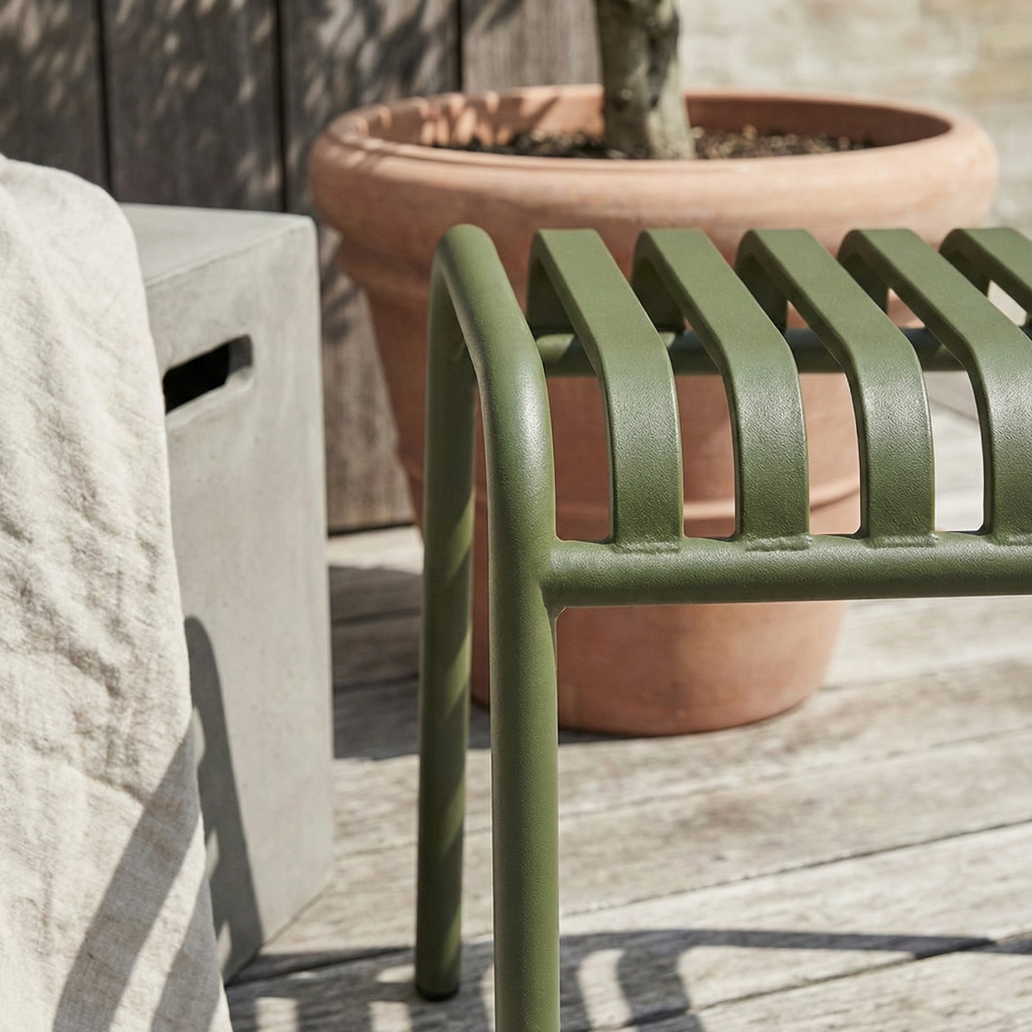 Ishøj Replica Hay Palissade Cone Table & 2 Low Stools Set