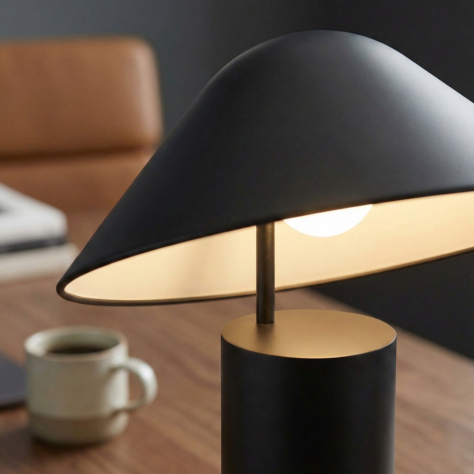 Pedersgata Replica Damo Table Lamp