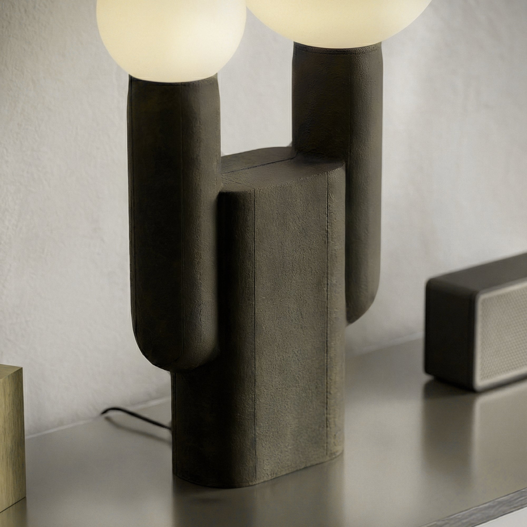 Pilestredet Cactus Resin Table Lamp- Black