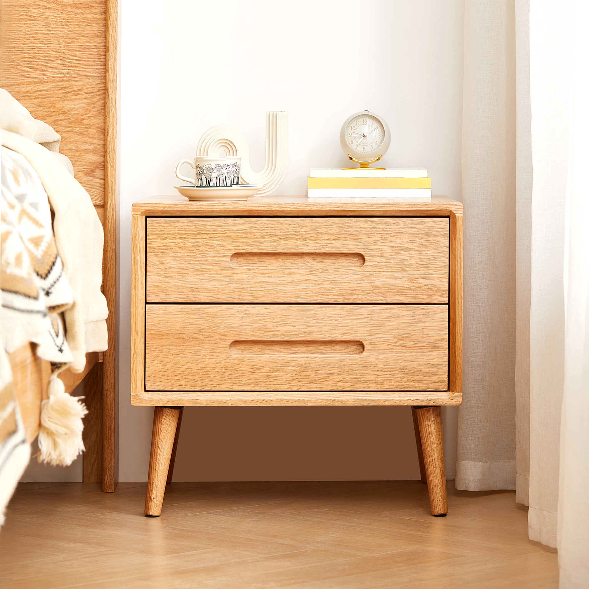 Struer Bedside Table