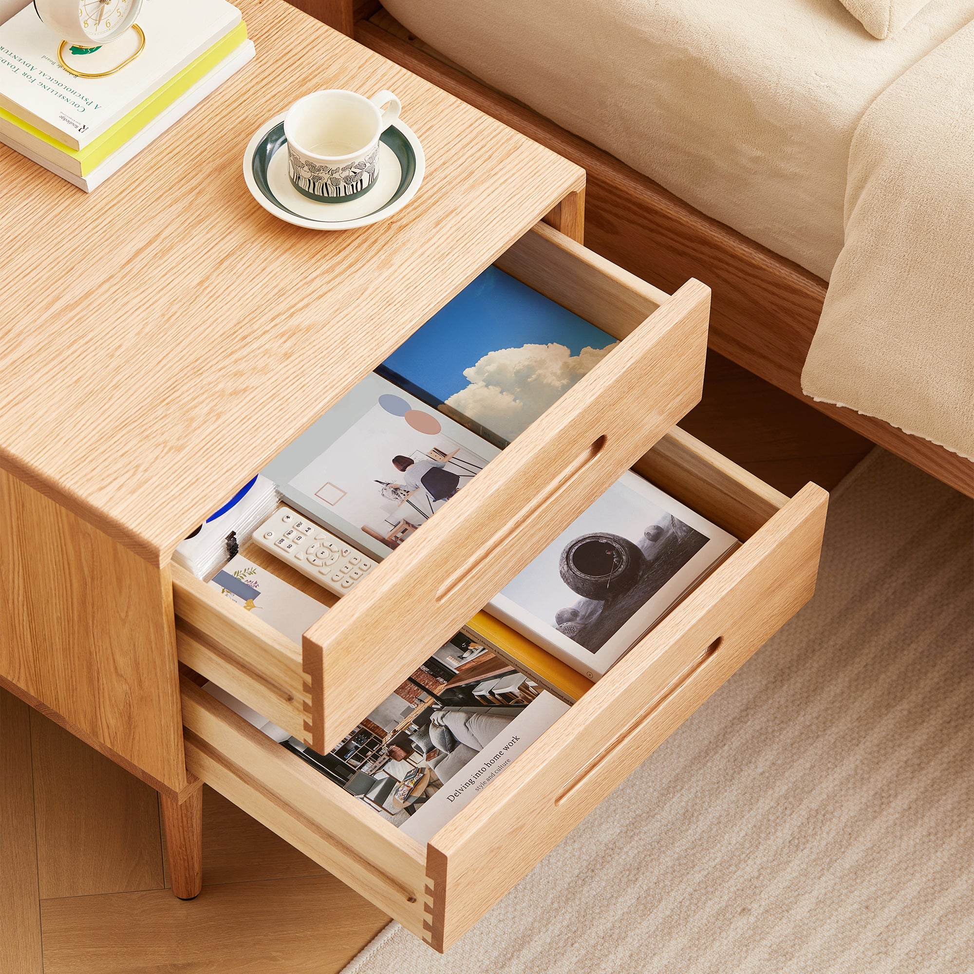 Struer Bedside Table