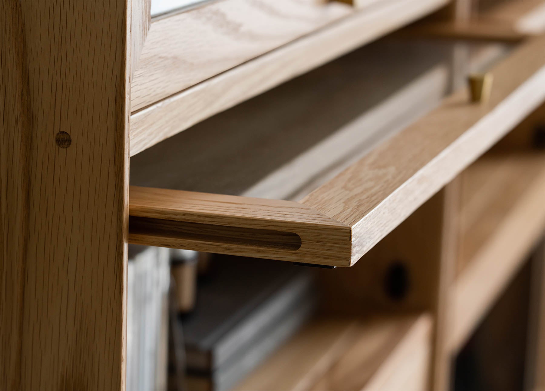 Andaen 3 Shelf Oak Wood Display Cabinet