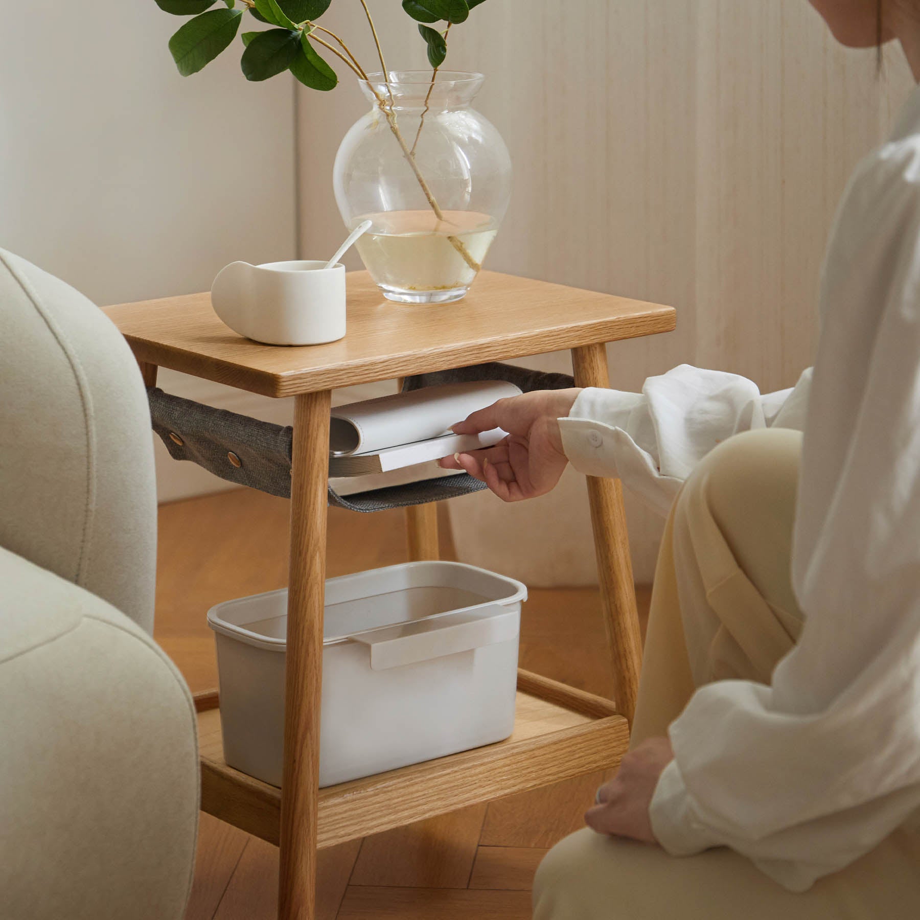 Vadso Side Table