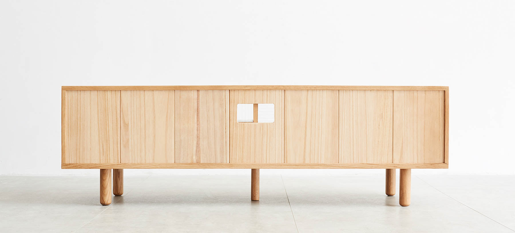 Tidan Solid Oak Wood Entertainment Unit