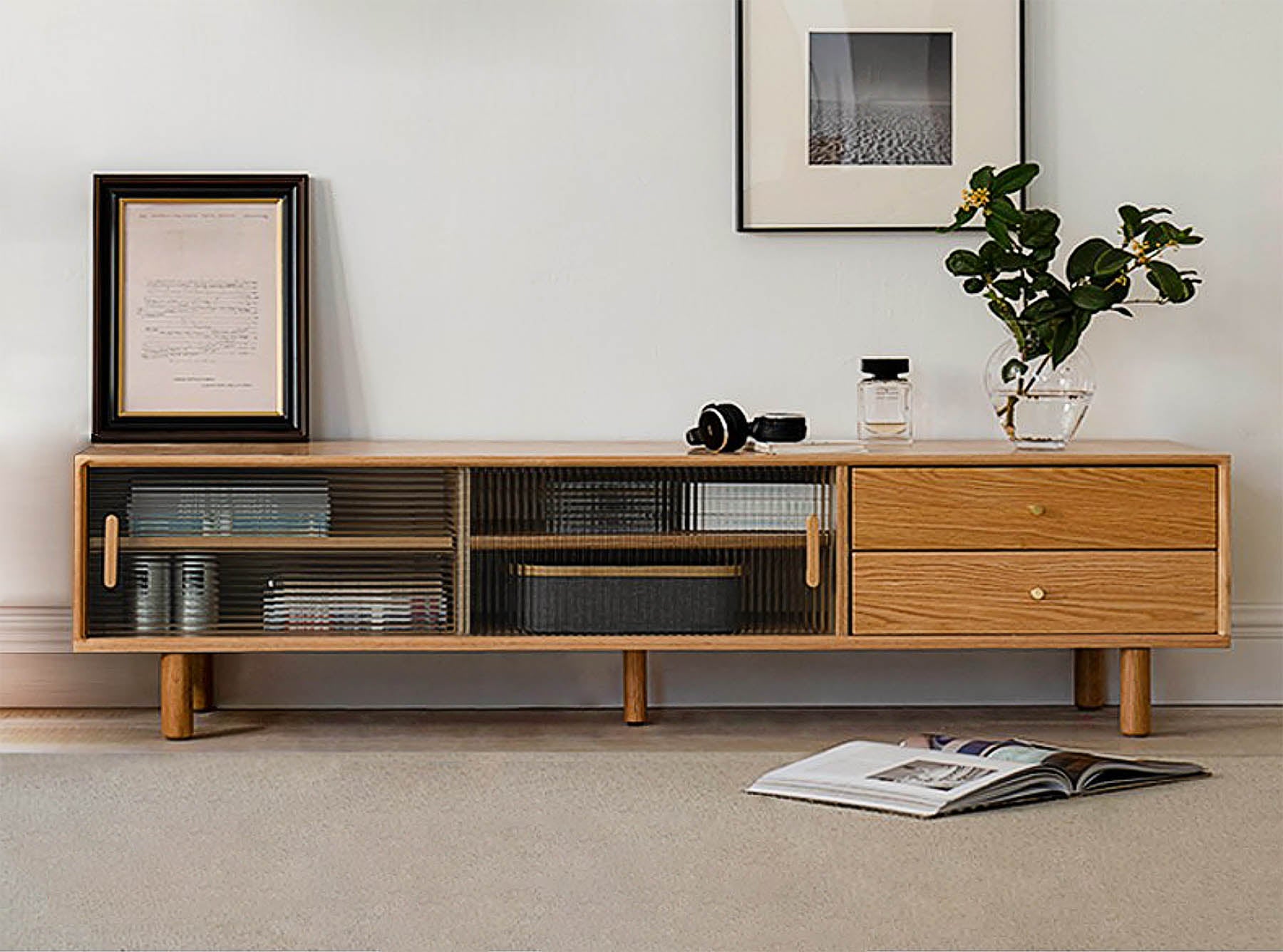 Amsele Solid Oak Wood & Glass TV Unit