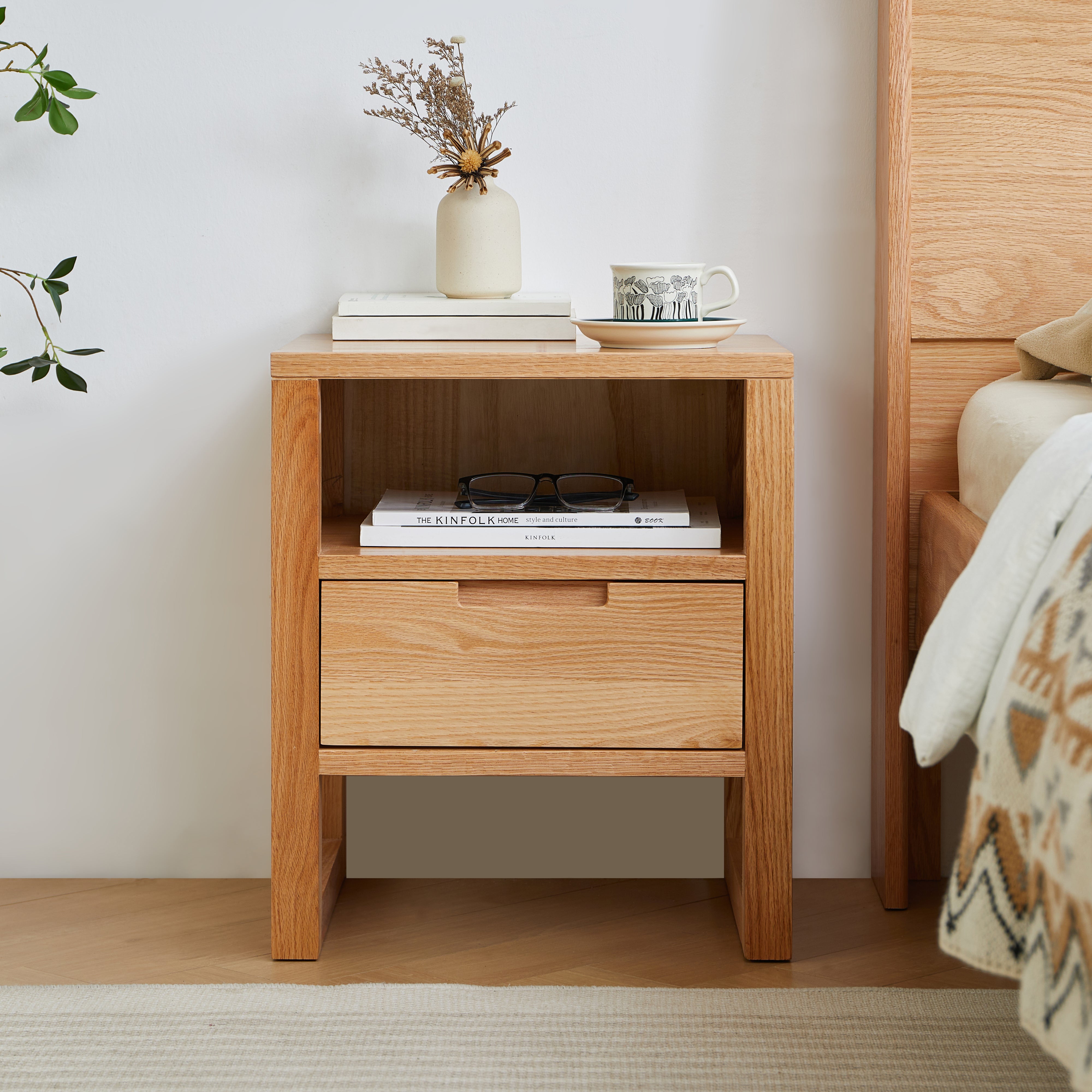 Billund Bedside Table