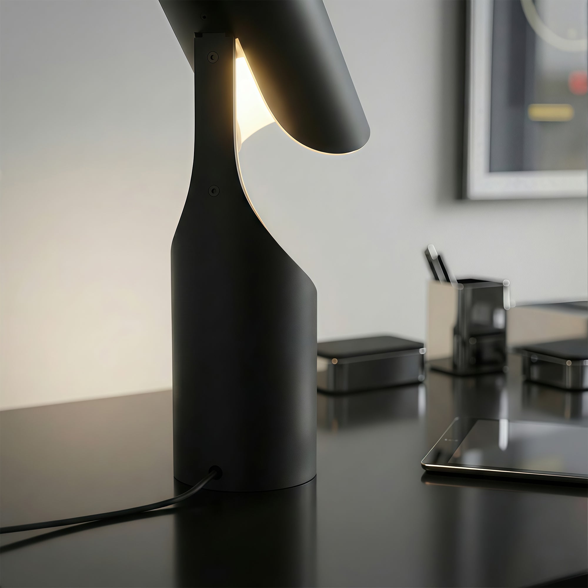 Engene Replica Le Klint Mutatio 353 Table Lamp- Matte Black