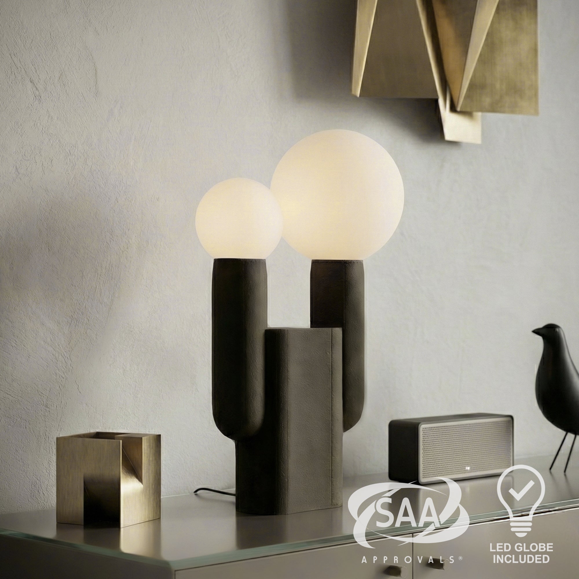 Pilestredet Cactus Resin Table Lamp- Black