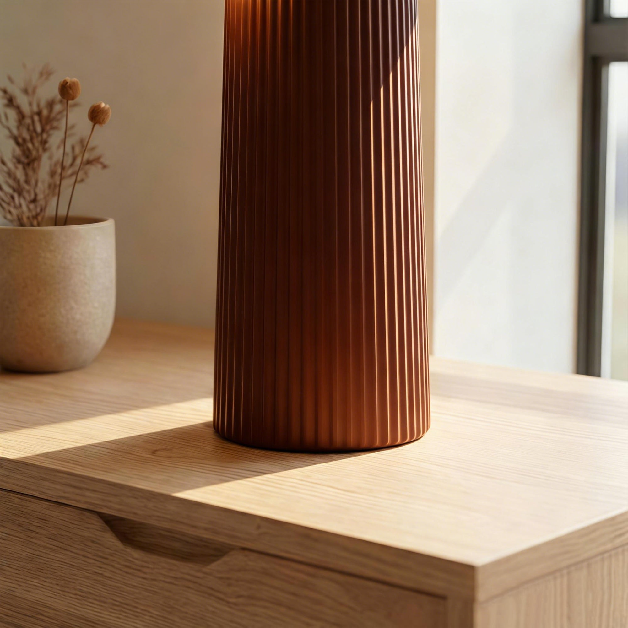 Sjøgata Replica Land Table Lamp