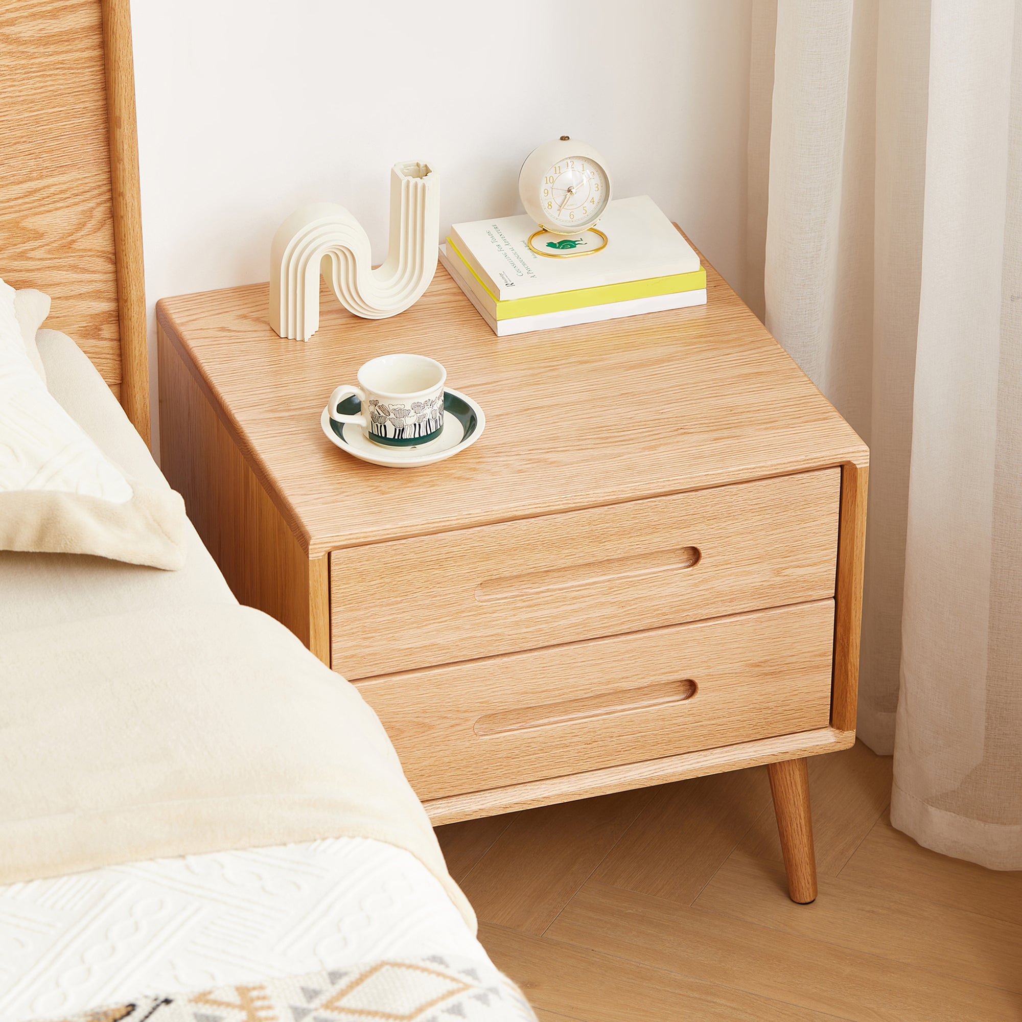 Struer Bedside Table