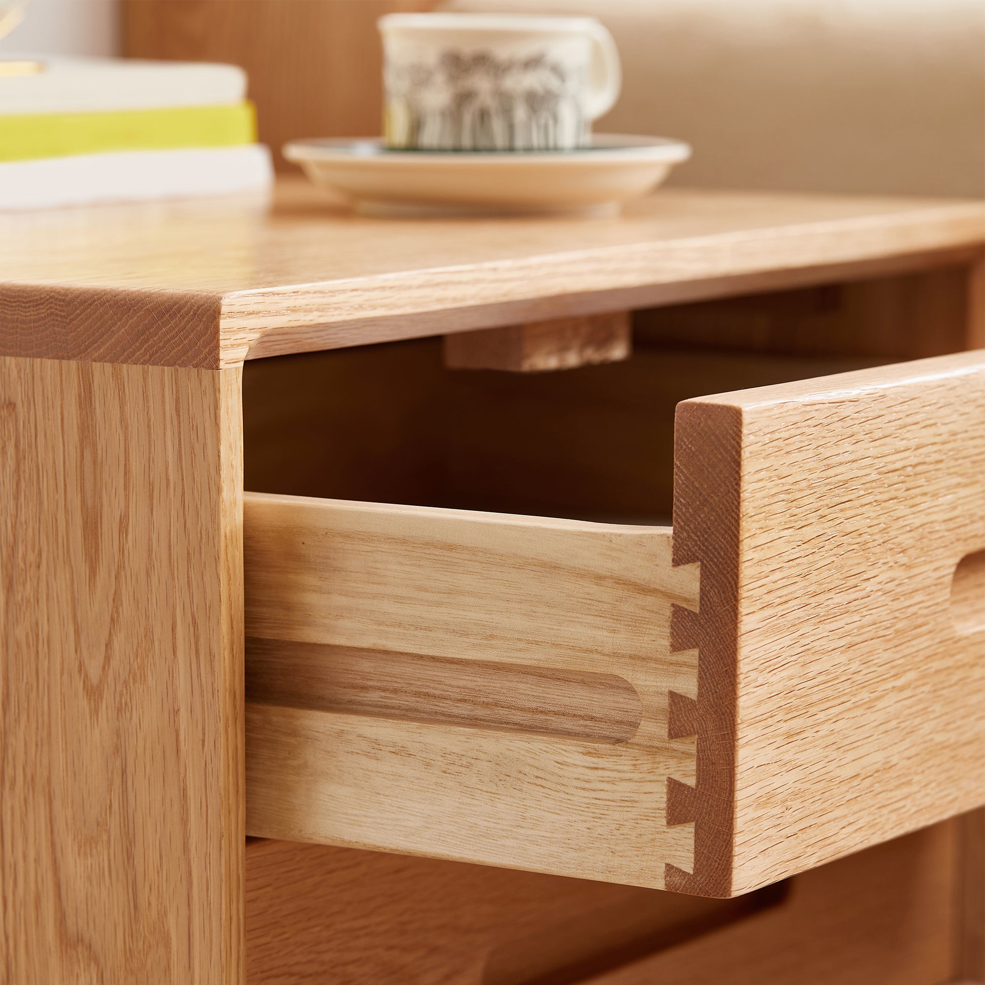 Struer Bedside Table