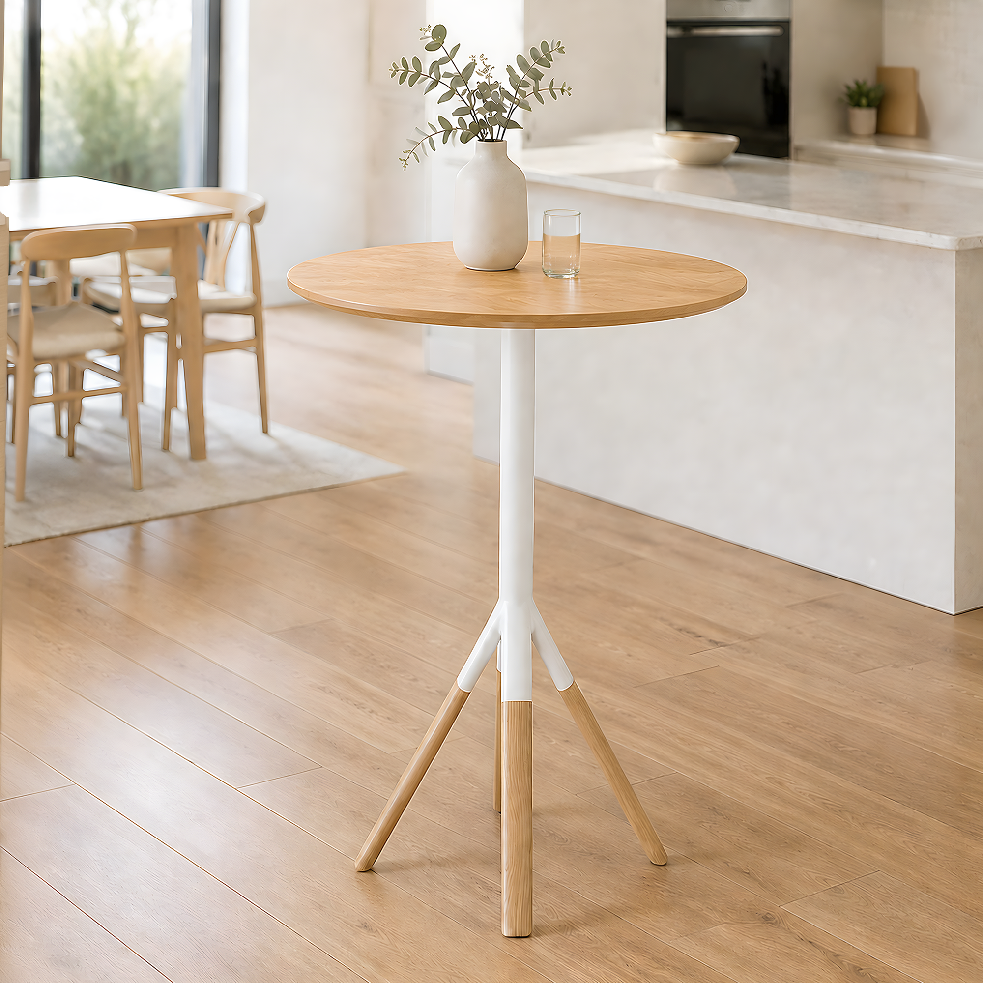 Storgata Round Bar Table