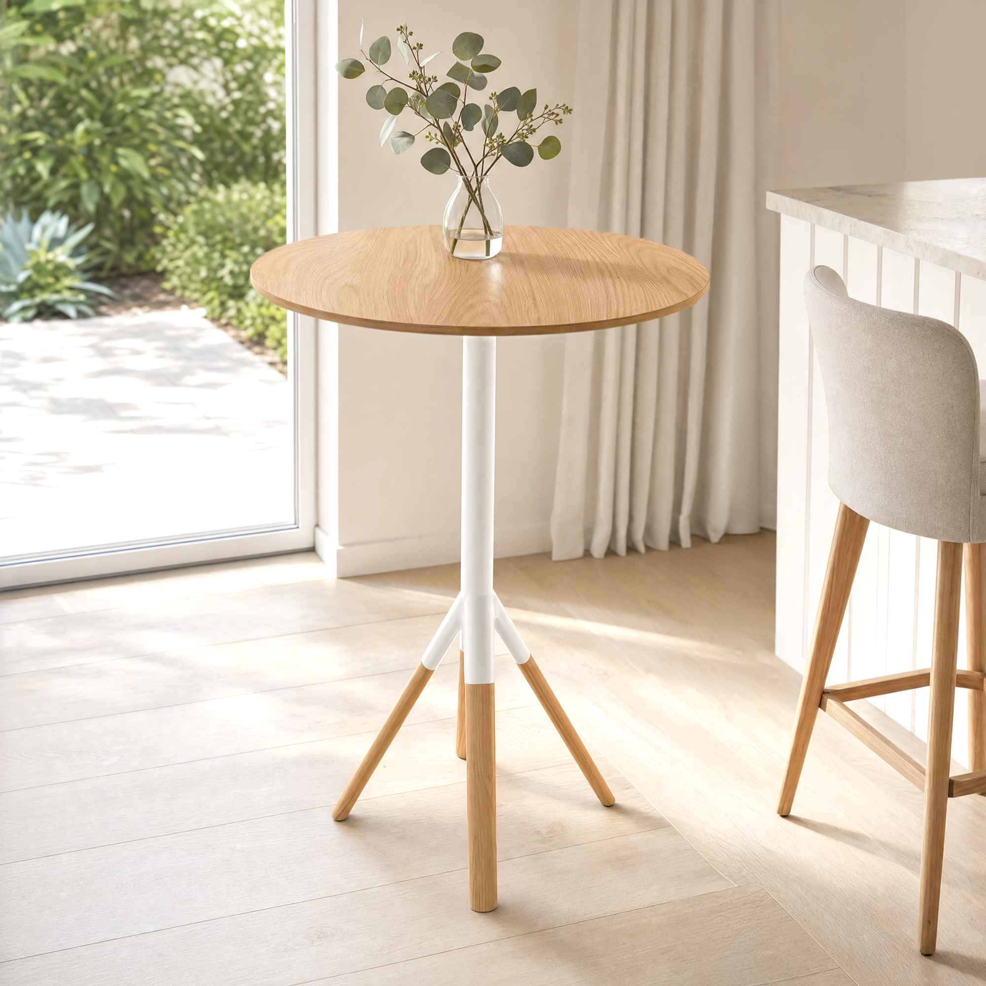 Storgata Round Bar Table