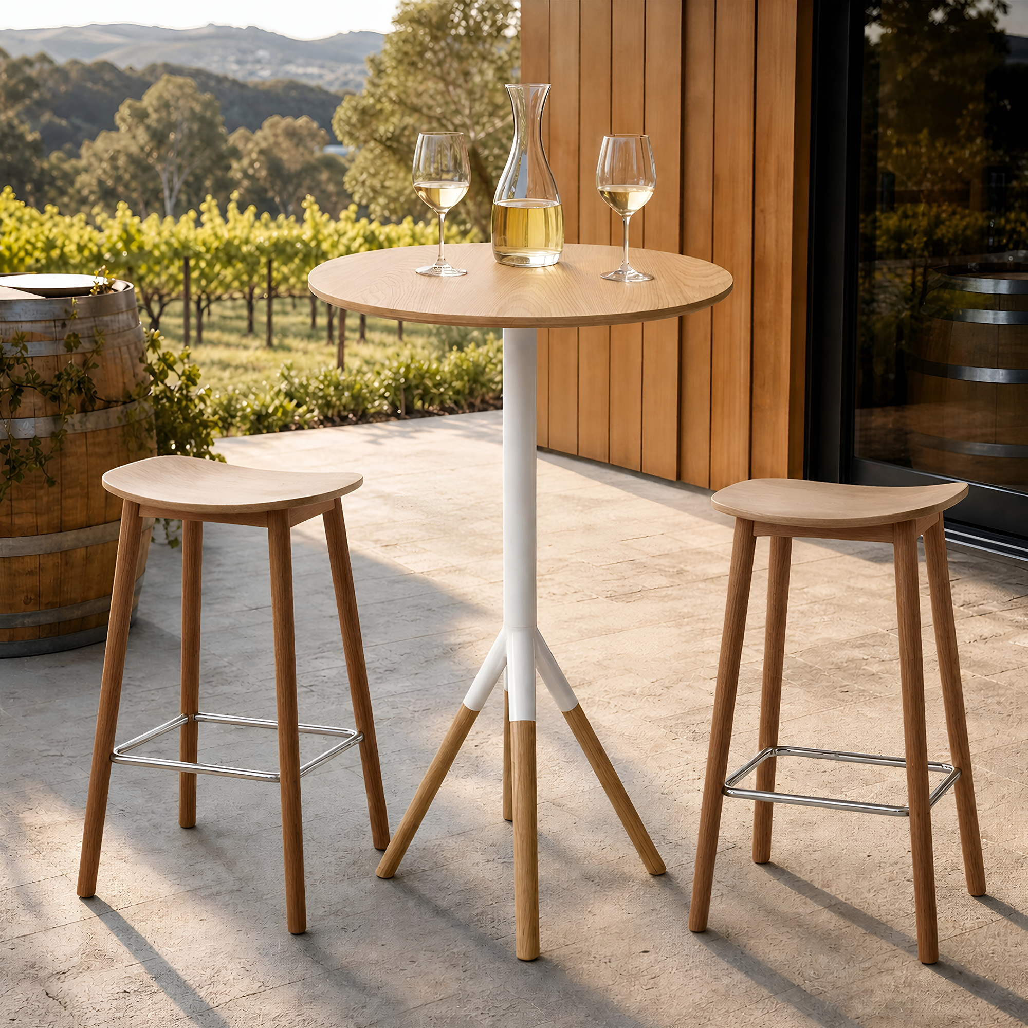 Storgata Round Bar Table